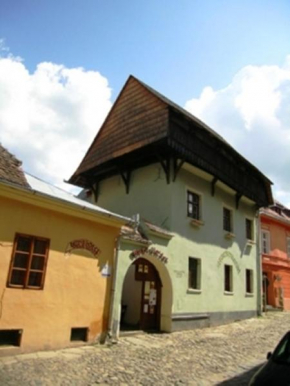 Гостиница Burg Hostel Sighisoara  Сигишоара